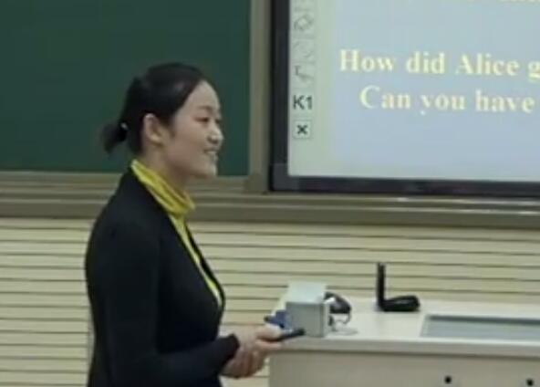 а꼉(j)ӢZģKڶԪshe was thinking about her cat|ʡ(yu)n